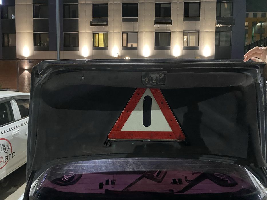 Продается мерседес бенс 124 рест по запчастям