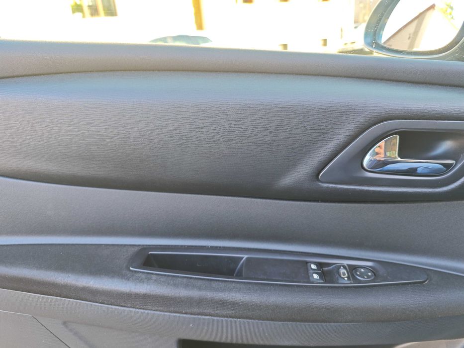 Vând Citroen C4 Coupe 1900eur