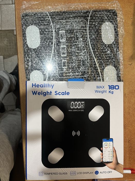 Смарт кантар с мобилно приложение