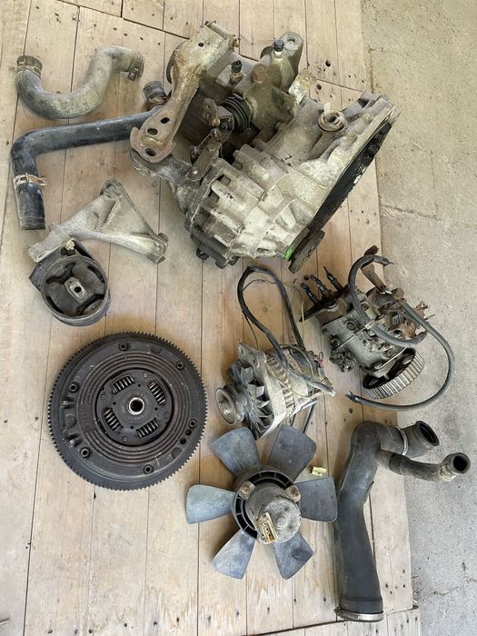 Голф 2 1.6TD на части