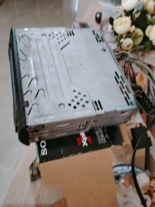 Vând radio CD PLAYER auto MP3