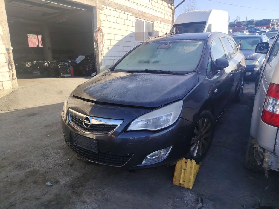 Opel Astra j 1.7 cdti. 2010-2015 -piese din dezmembrare