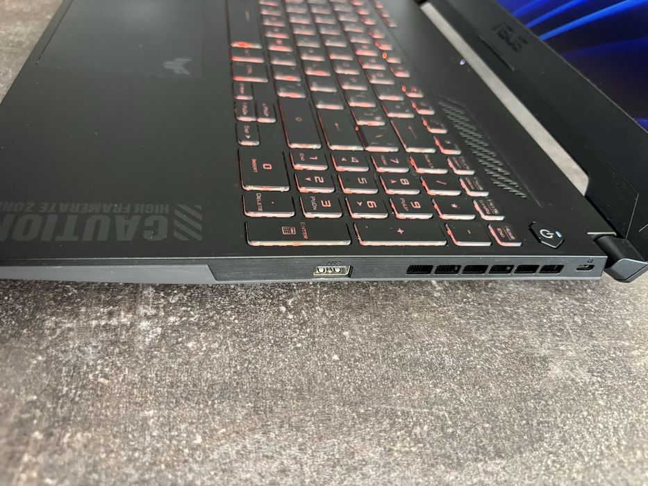 ASUS TUF F15 Gaming rtx4060 144hz