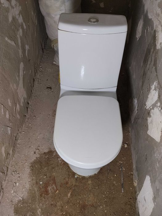 продам унитаз Санита Люкс