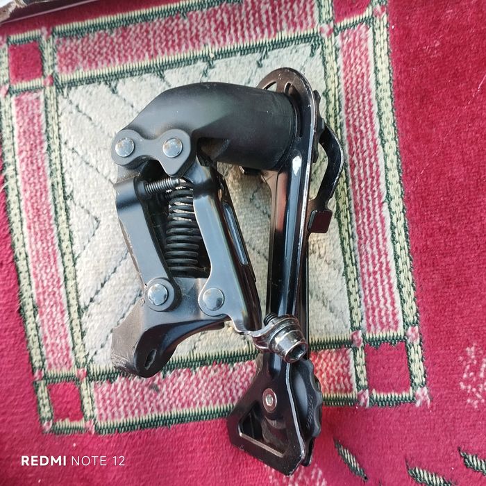 Велозапчас супорт