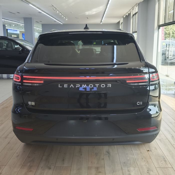 Leapmotor C11 300Km Gibrid Smart Restaylin Dopopsiya 2025 3yil kafolat