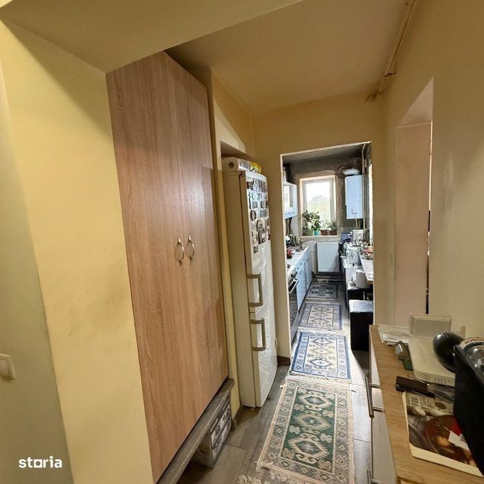 Apartament cu 3 camere, etaj 2, Str. Victor Babes