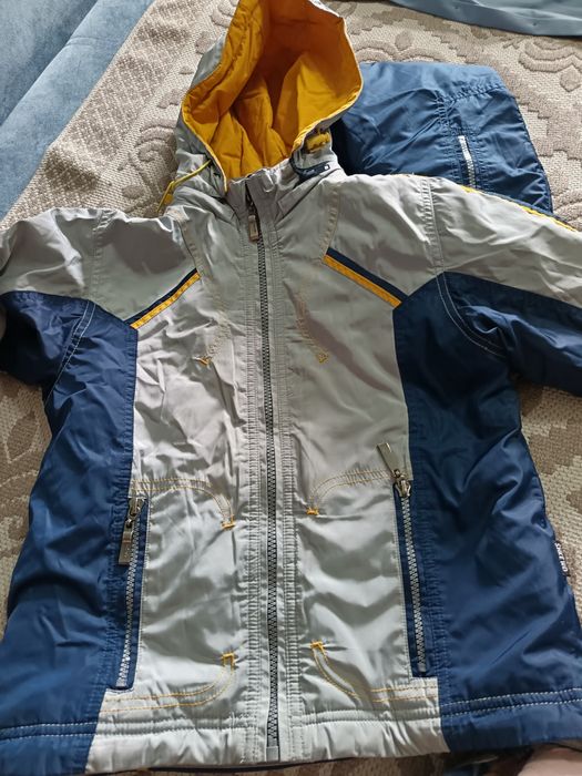 Продам детски костюм!!!