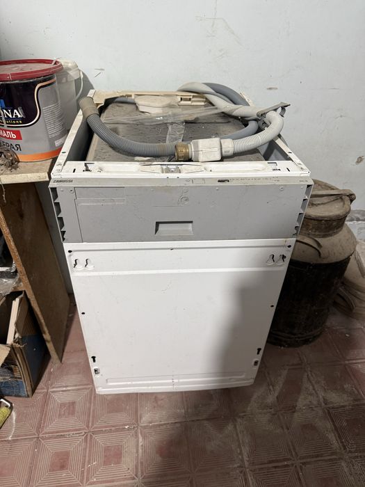 Посудамойка марка ZANUSSI Б/У