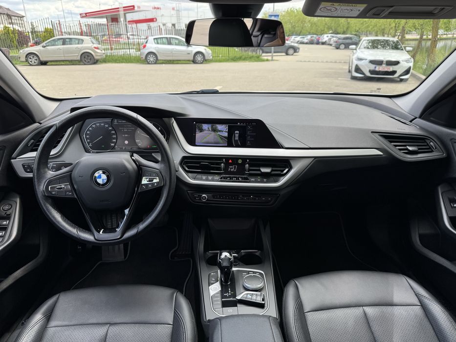 BMW 1 Series 2021 — imagine 5