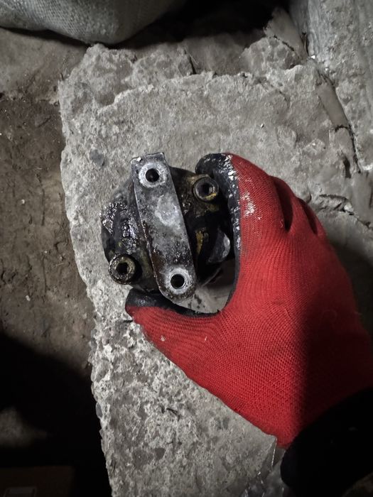 Насос Гур на ауди 100 с3