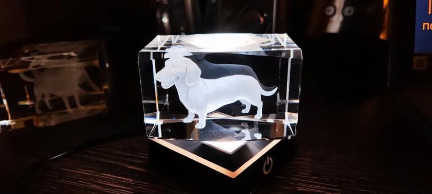 3D кристална нощна лампа  с гравирана фигурка