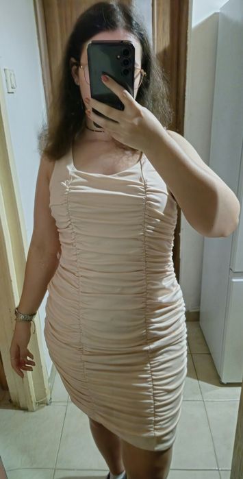 Rochie creată elastica