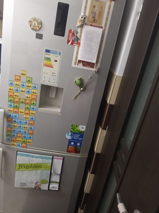 Vând combina frigorifica BEKO A++