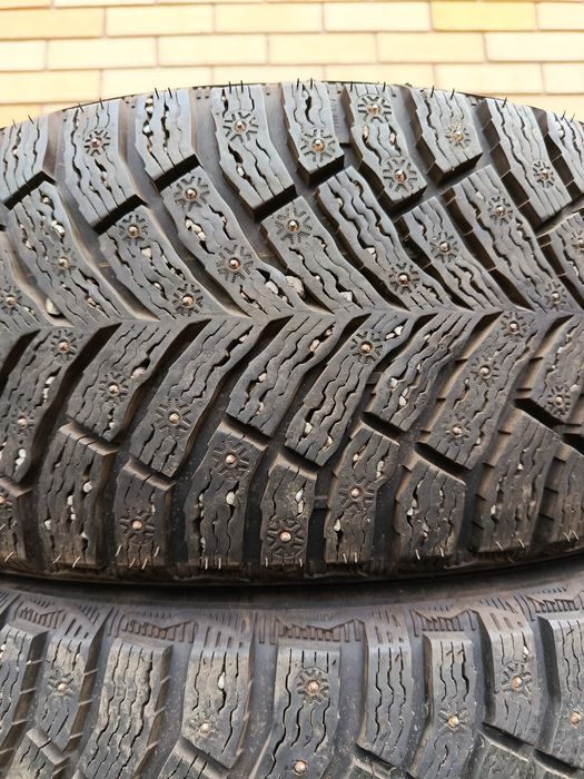 Michelin 205 55 R17 комплект