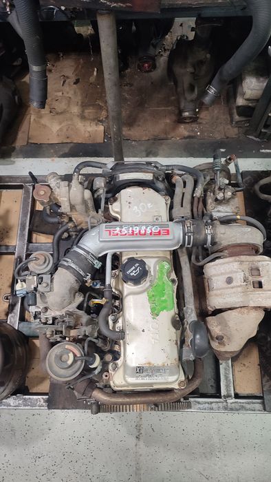 Двигатель Toyota 2LT