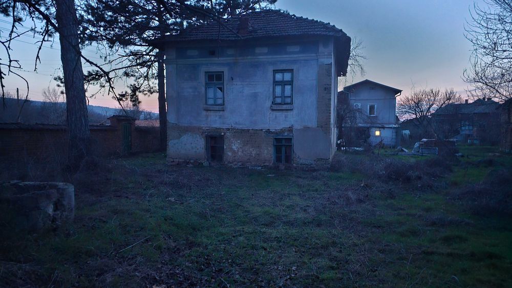 Къща в село Девенци