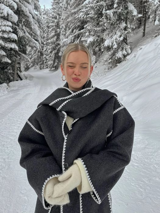 Продаётся стильное тёплое пальто (кардиган)