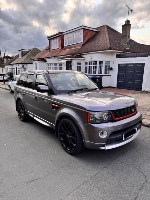 Dezmembrez/ vând range rover sport 2011