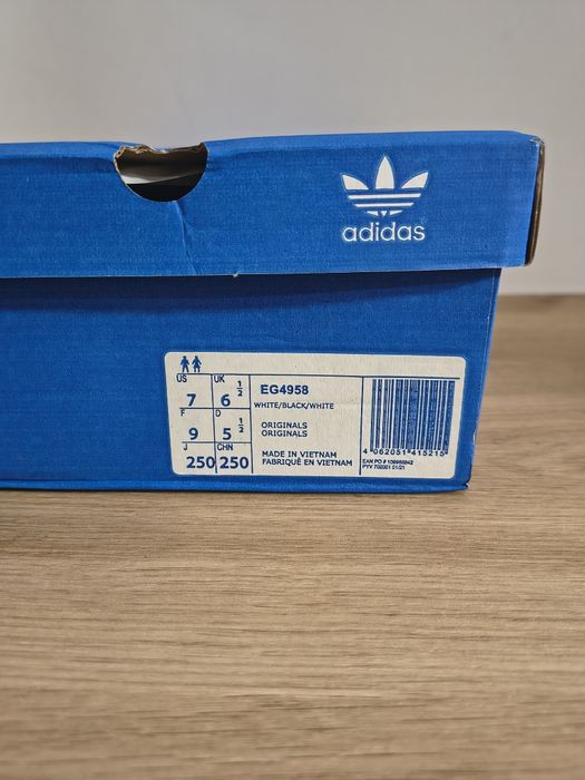 Adidas campus-grey three ftwr white gum