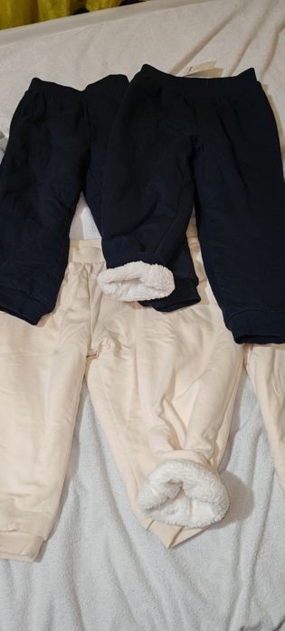 Hanorace și pantaloni