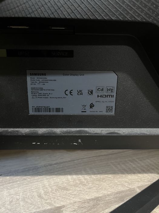 Геймърски монитор Samsung