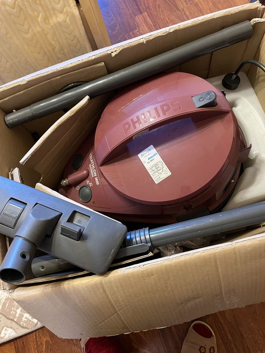 Моющий пылесос Philips
