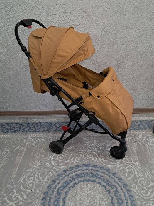 Продаётся коляска  в отличном состоянии 20тыс