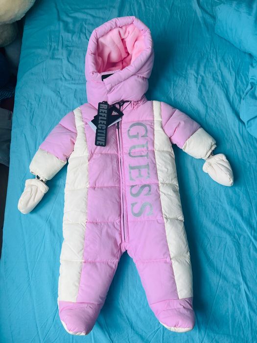 Guess- Детски космонавт 0-3 месеца РАЗМЕР 2-3 M/ 56-62 СМ