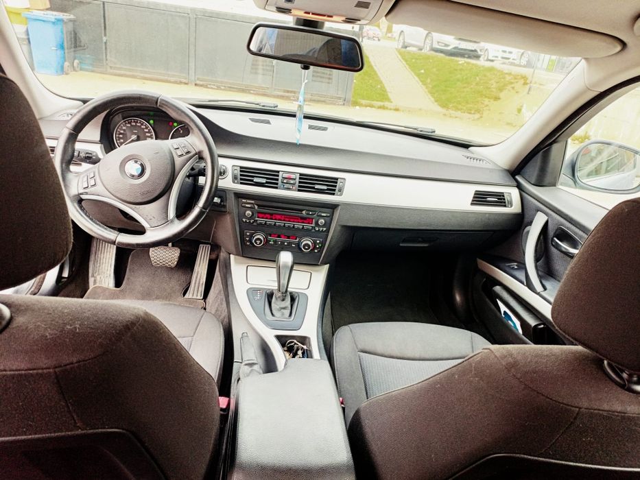 BMW E90, Seria 3
