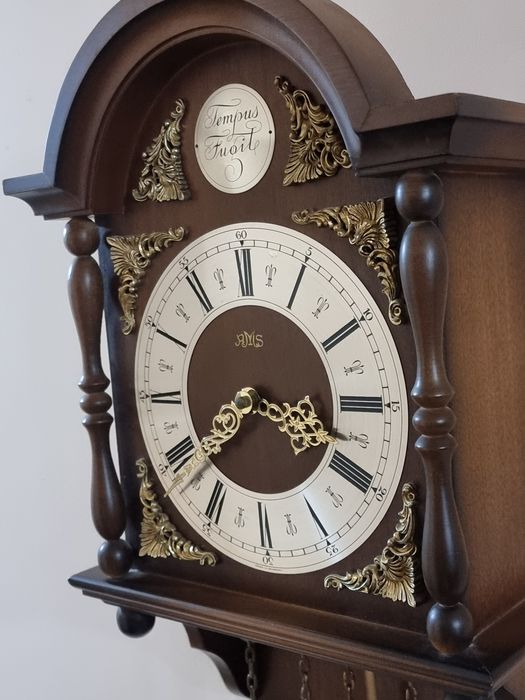 Старинен стенен часовник AMS