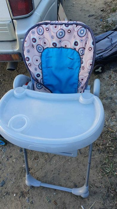 Продам столик для кормления