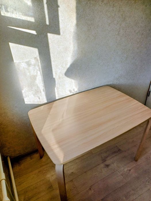 Продам Стол кухонный