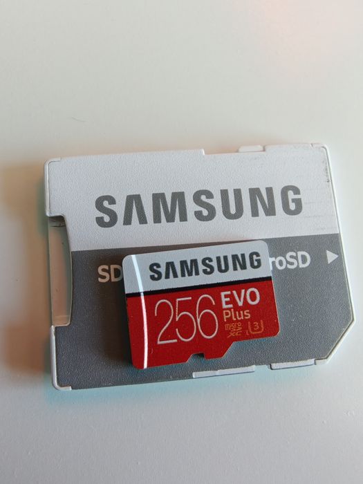 Card Microsd cu adaptor SD Samsung Evo 256 GB