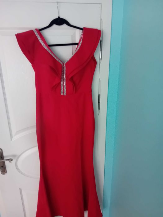 Официална   рокля