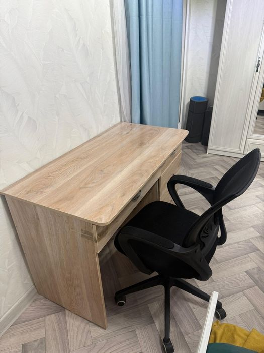 Письменный Стол и кресло