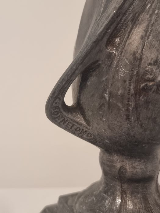 Vază Art Nouveau semnată C. Bonnefond, cca. 1900, 27 cm