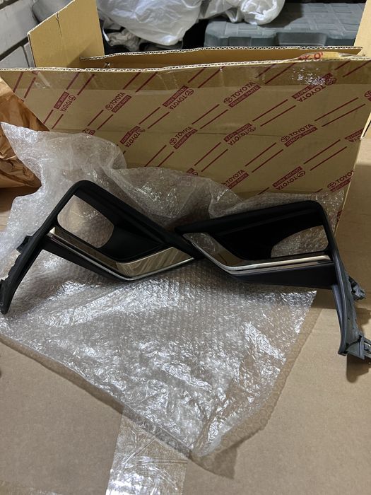 Крышки противотуманных фар Прадо оригинал