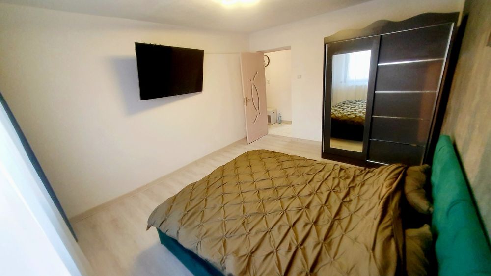 Inchiriez apartament 2 camere Plopilor — fotografia 3