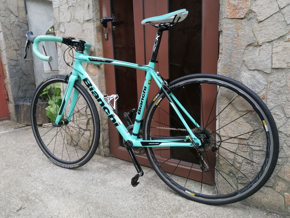 Шосеен BIANCHI  2*11 Shimano 105
