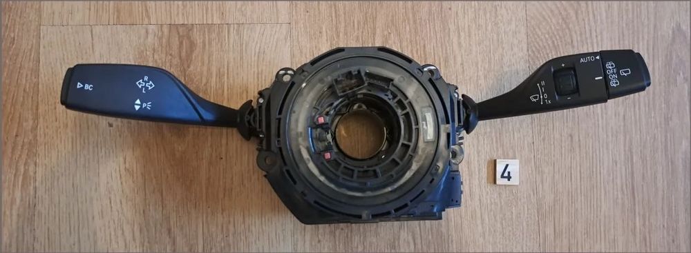 Spira banda volan SZL cu manete stergatoare fata spate semnalizare bmw F45 F46 F48 F39 F15 F85