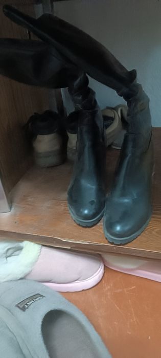 Продам женские сапожки