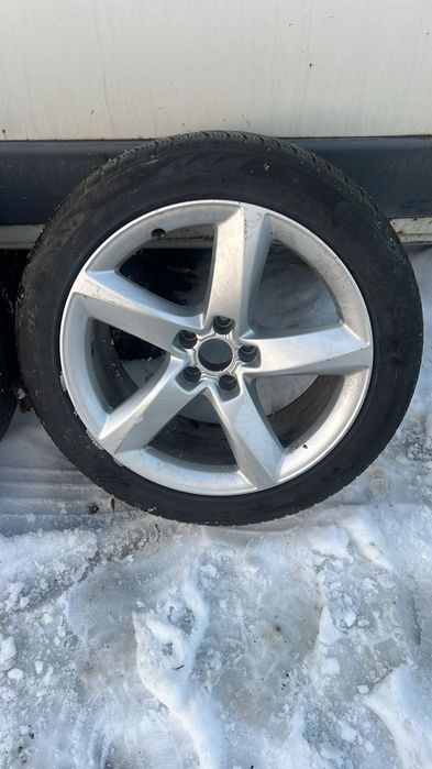 Vand JANTE Originale Audi 255/45 R19

-dimensiuni: 19 inch
- ET : 39
-
