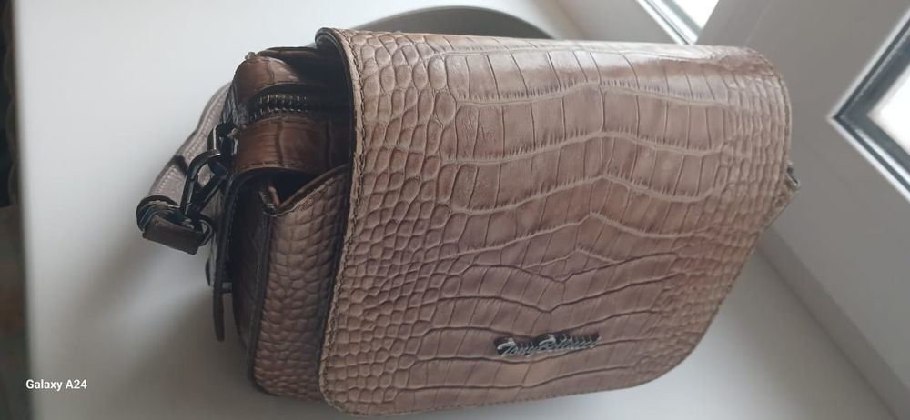 Продаётся женская сумка