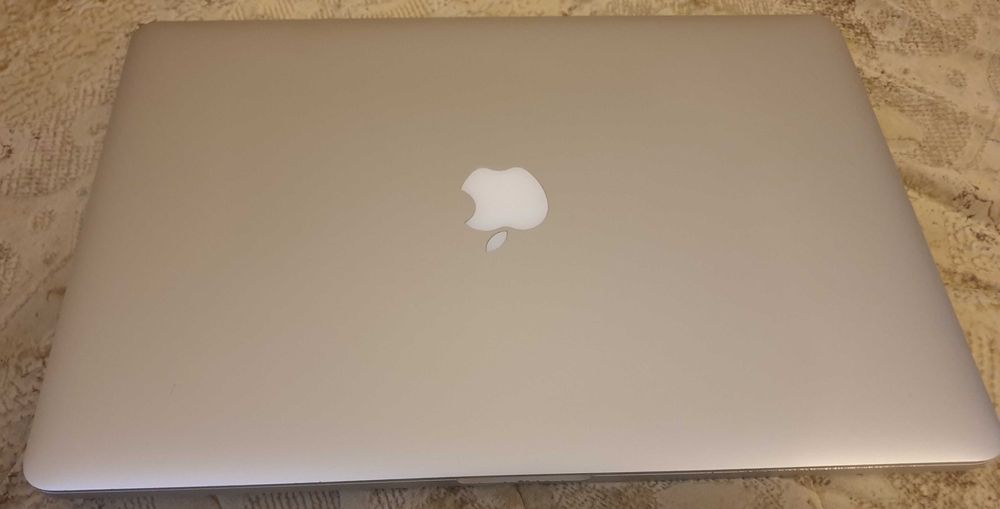 Продам ноутбук MacBook Pro (15-inch Retina, Mid 2012)