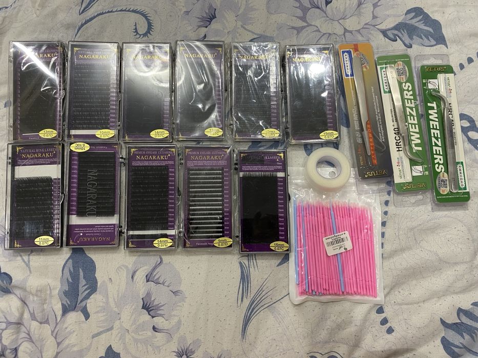 Набор ресниц, пинцеты, скотч и микробраши