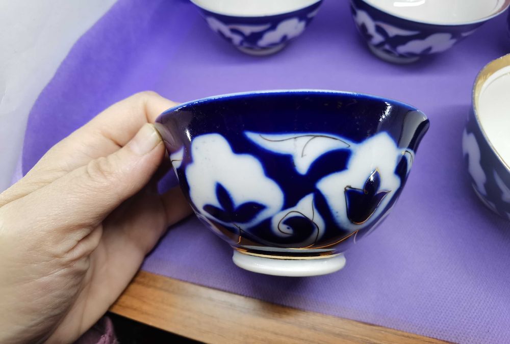 Сервиз от 5 бр малки порцеланови купички от Ташкент, от 60те год.