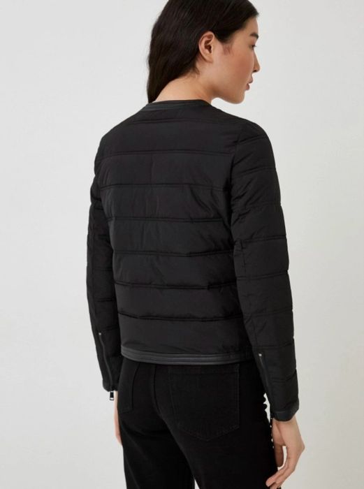 Ново зимно яке Guess