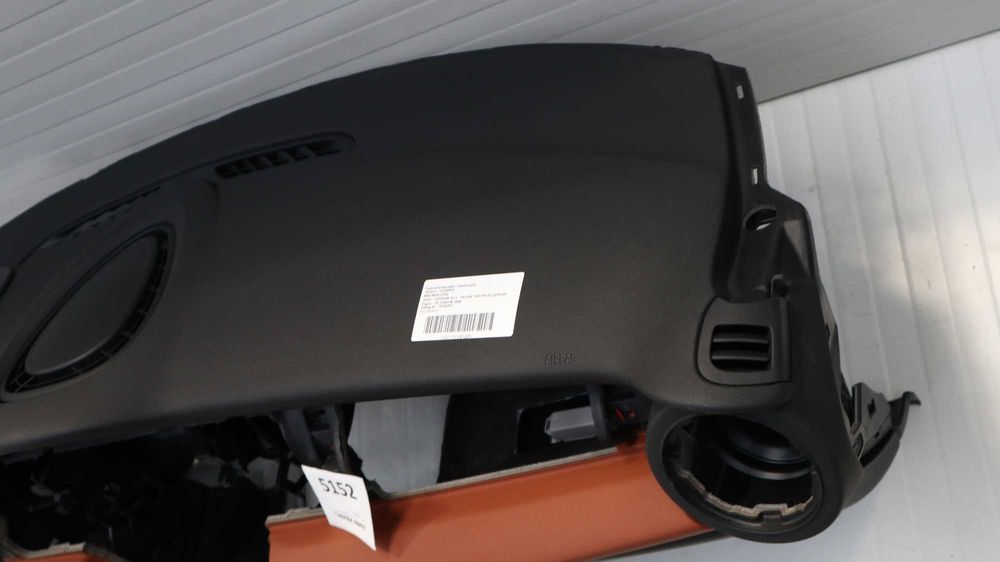 Арматурно табло Мини Ф55 Ф56 Ф57 MINI F55 F56 F57 с хедъп