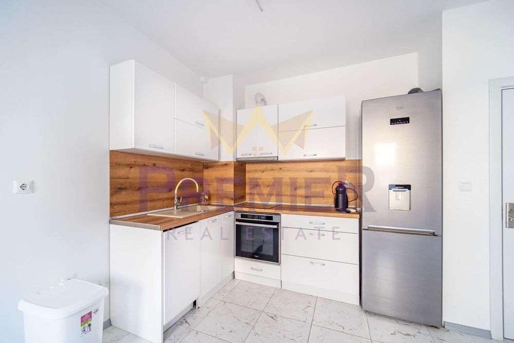 Дава се под наем Двустаен апартамент в Варна, Център - 70 кв.м за 650 € - Снимка #1